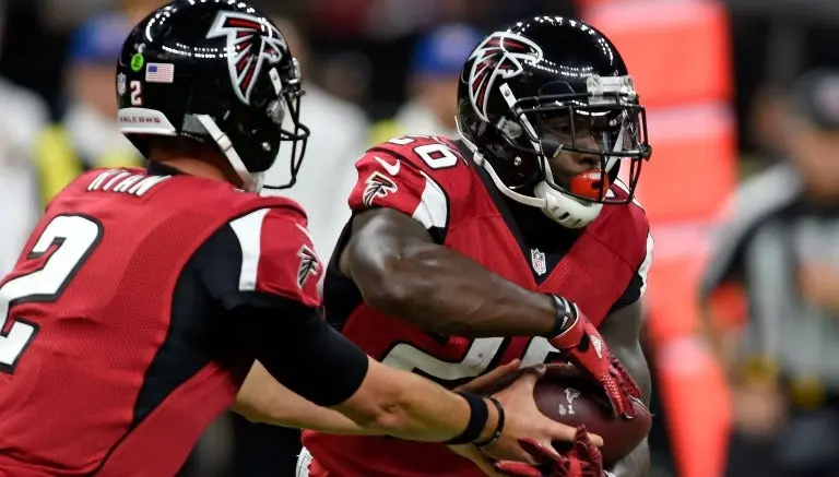 Halcones sorprenden y superan a Santos