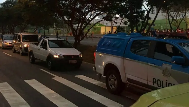 Maleta abandonada provoca caos en Villa Olímpica