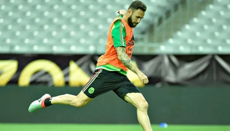 Layún figura en once ideal de CA en Instagram