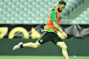 Layún figura en once ideal de CA en Instagram