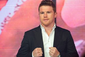 Canelo contra Pacquiao, una pelea que está en el aire