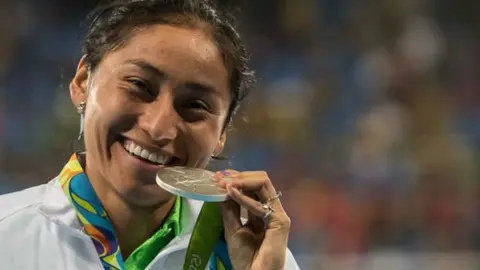 María Guadalupe González da segunda presea a México en JO