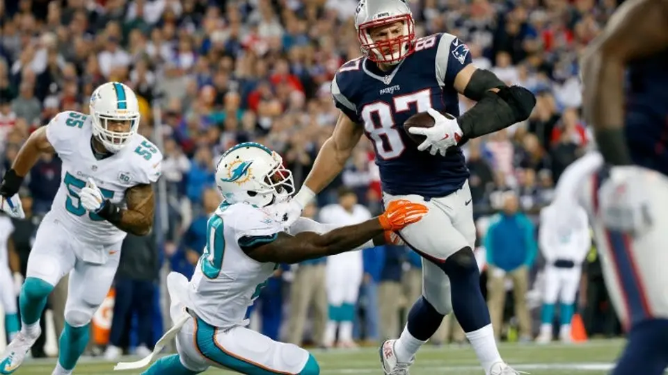 Patriotas aplasta a Delfines y sigue perfecto