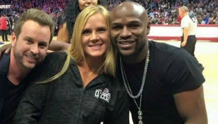 'Mayweather es el mejor de la historia': Holm