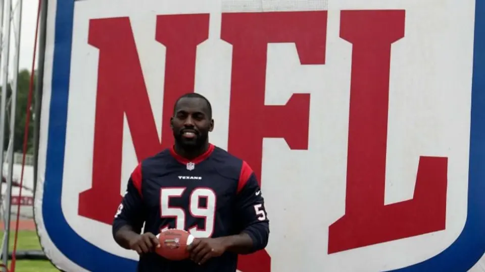 Mercilus destaca nivel del futbol americano en México