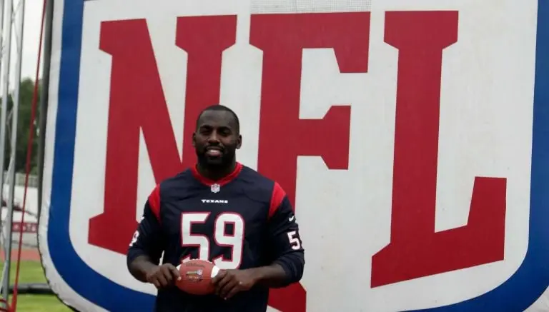 Mercilus destaca nivel del futbol americano en México