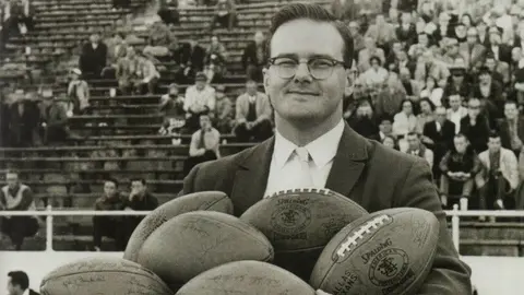 Pete Rozelle y Lamar Hunt, los padres del Super Bowl