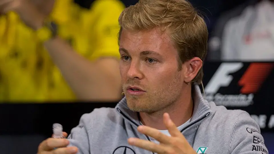 Rosberg omite comentarios sobre incidente con Hamilton