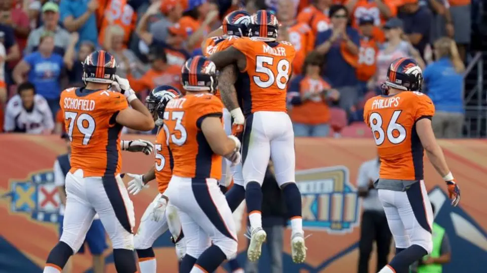 Von Miller se luce en victoria de Denver sobre Colts