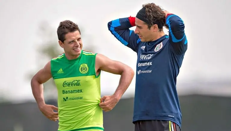 Ochoa 'extraña' a Chicharito en retas de Mario Kart con el Tri