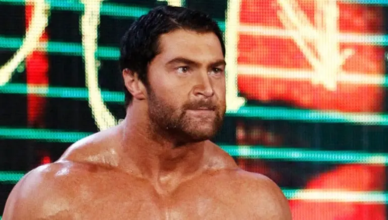 Exluchador de WWE se une a Cirque du Soleil