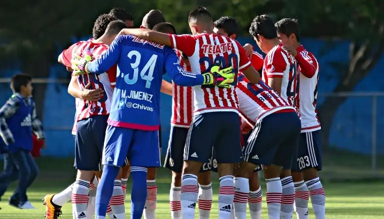 Jugadores de Chivas Sub 20, antes de un partido | IMAGO7