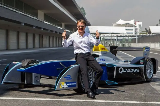 'México, referente del automovilismo mundial': Adrián Fernández