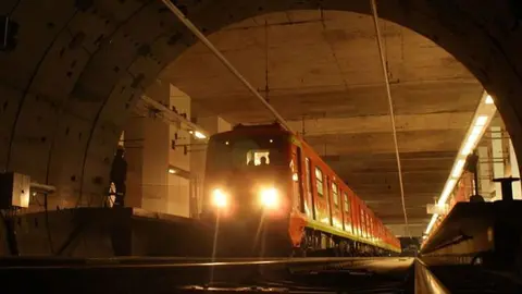 Línea 2 del metro será gratuita hasta las 20:00 horas
