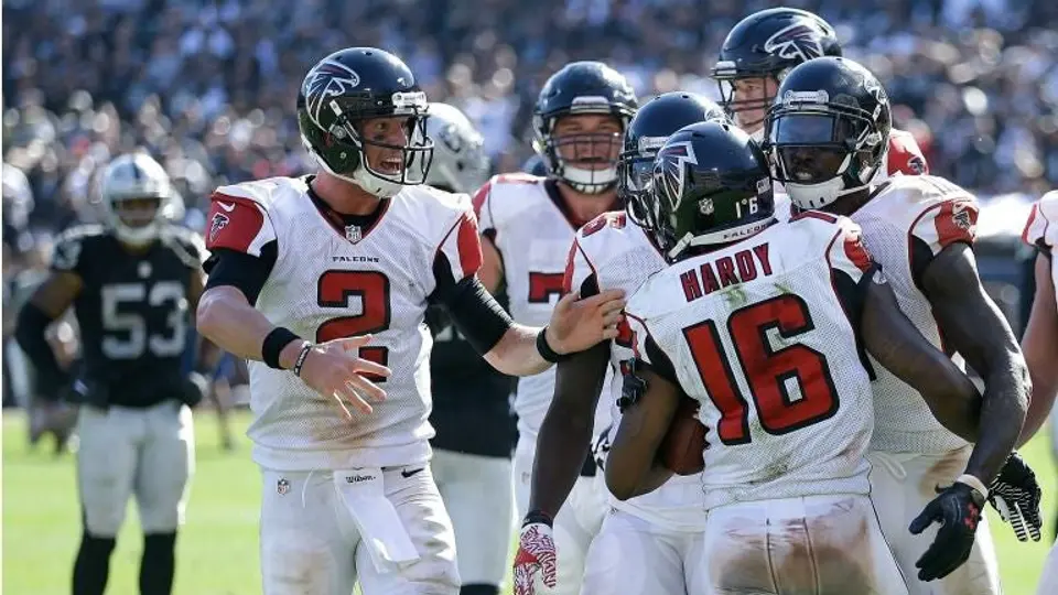 Halcones vence a Raiders tras capturar pase desviado