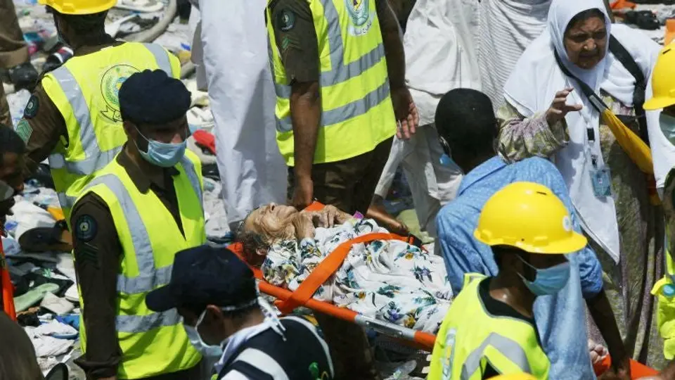 Estampida en La Meca deja 717 personas muertas