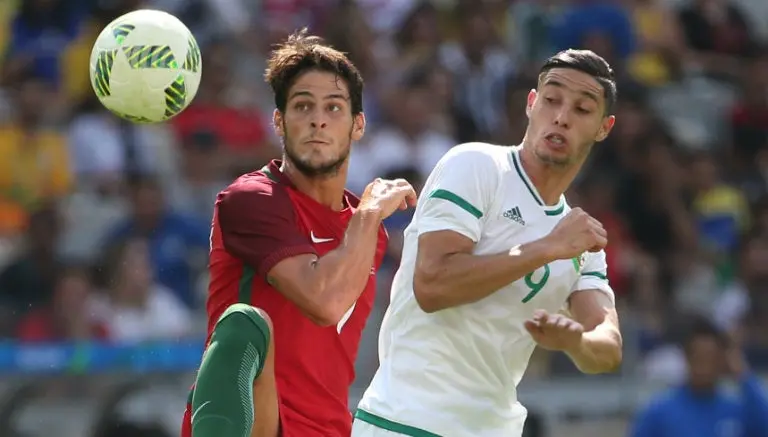 Portugal asegura primer puesto de grupo tras empatar con Argelia