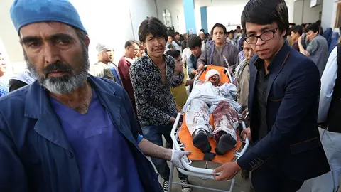 Estado Islámico mata 61 personas en Kabul durante marcha