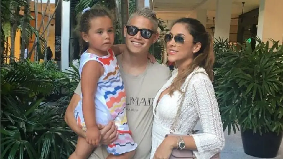 James Rodríguez cambia de look y ahora es rubio
