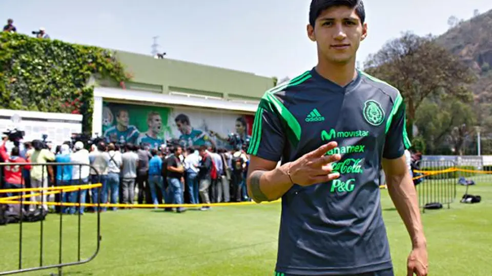 Alan Pulido, sin cabida en los Cuervos de Nuevo Toledo