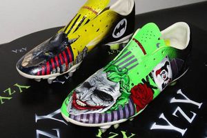 Batman y Joker ya tienen su propio calzado de futbol