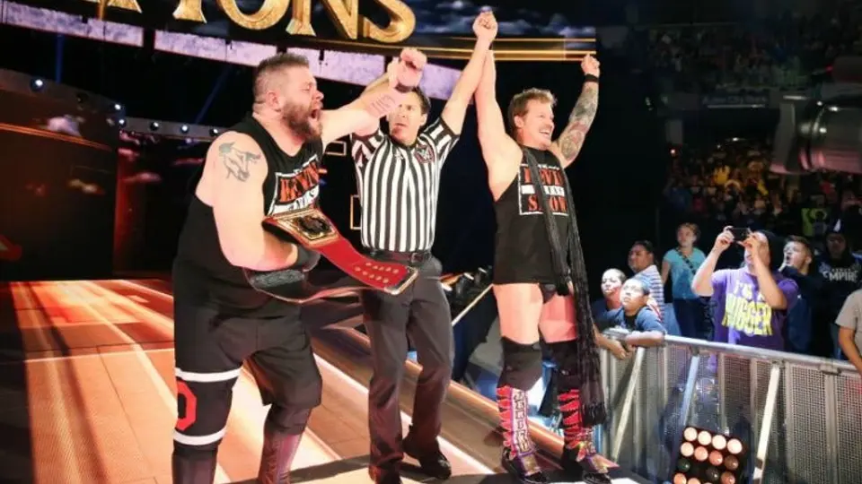 Kevin Owens retiene título Universal con ayuda de Jericho