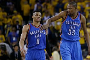 Durant guía triunfo del Thunder sobre Warriors