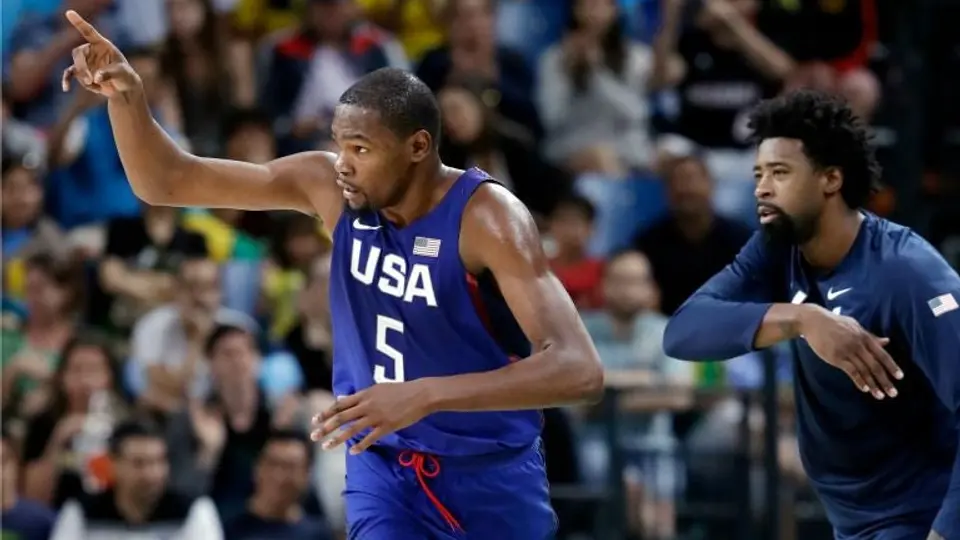 Estados Unidos aplasta a China en su debut en Río