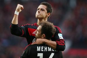 Chicharito y Fabián, felices tras liberación de Pulido