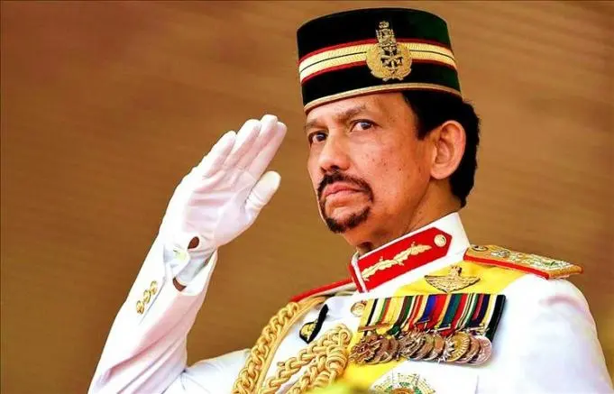 Sultán de Brunei suspende oficialmente la Navidad