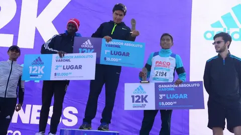 Más de 4 mil atletas participan en Split 12K de Adidas