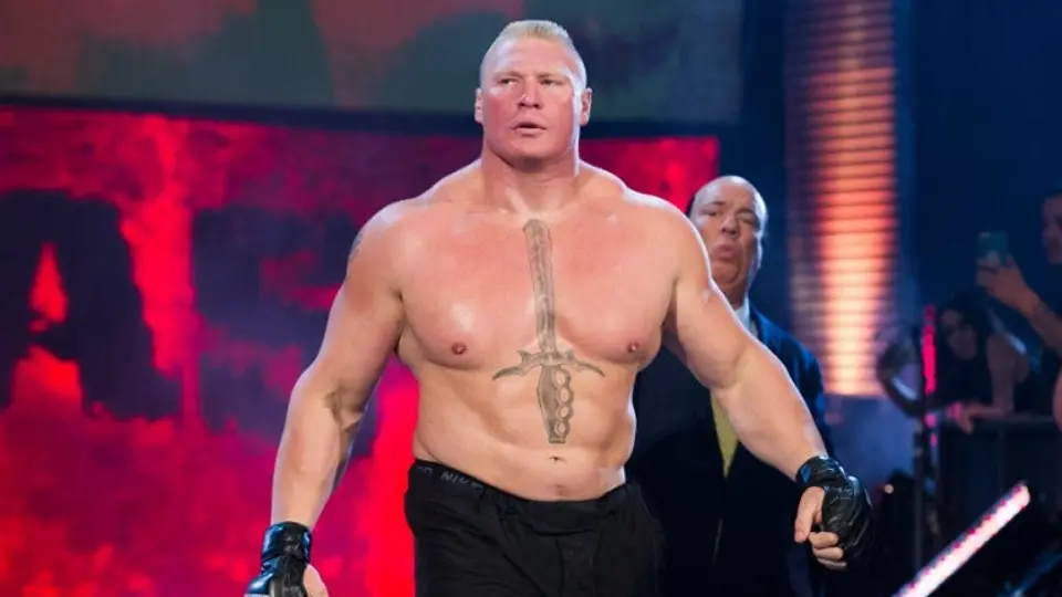 Brock Lesnar 'destroza' a Randy Orton en SummerSlam
