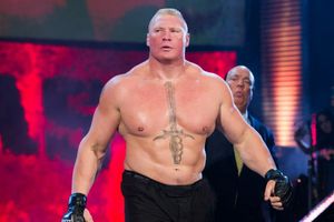Brock Lesnar 'destroza' a Randy Orton en SummerSlam
