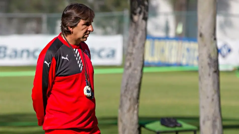 Costas niega haber separado jugadores de Atlas