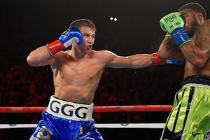 Gennady Golovkin retiene título de forma demoledora