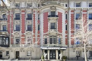 Mansión de Carlos Slim entra en subasta