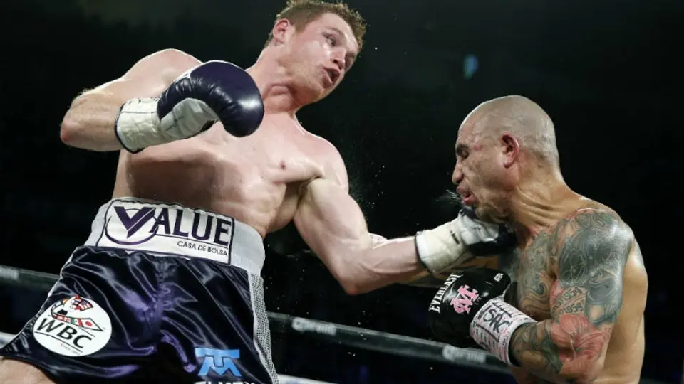 Canelo, nuevo Campeón de Peso Medio