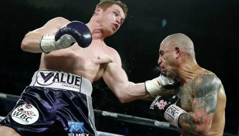 Canelo, nuevo Campeón de Peso Medio