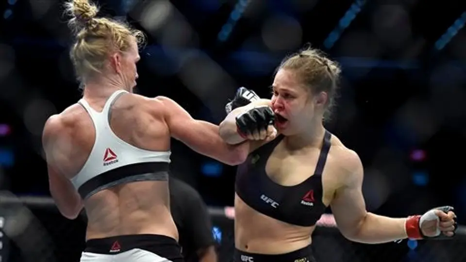 Ronda Rousey podría ser suspendida seis meses