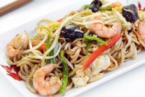 Cucaracha en comida china crea tendencia en Twitter