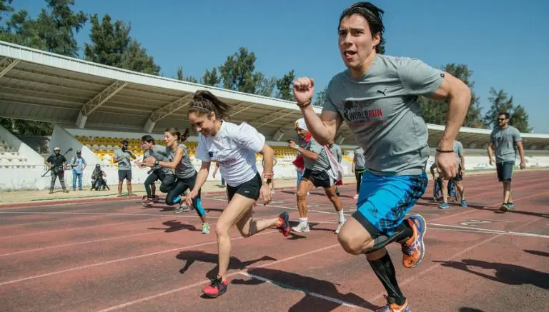 Paola Longoria y otros atletas se unen por Wings For Life
