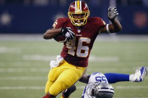 Alfred Morris firma con los Vaqueros de Dallas