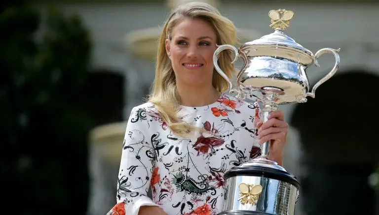 Angelique Kerber extravía trofeo del Abierto de Australia