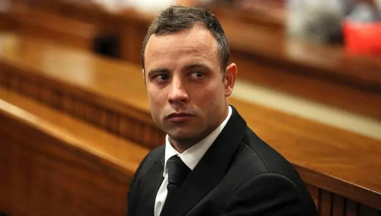 Fiscalía pide elevar a 15 años la pena de Pistorius
