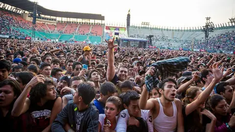 Revelan cartel oficial del Vive Latino 2016