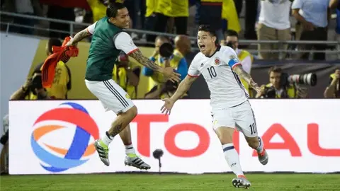 Colombia vence a Paraguay y accede a Cuartos de Final