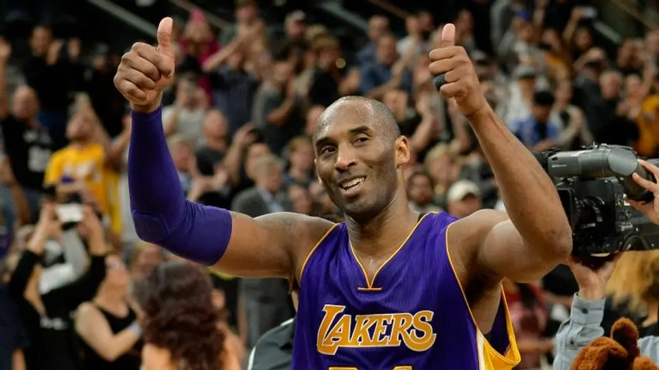El mundo del deporte rinde tributo a Kobe Bryant en el día de su cumpleaños