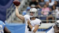 ¿Vuelve a los Raiders? Derek Carr condiciona su regreso de la NFL