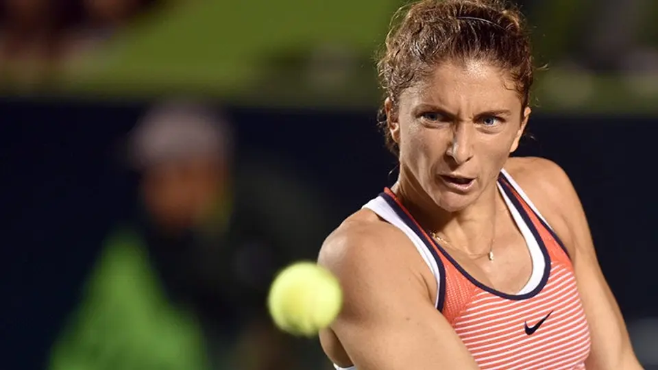 Errani supera susto en Abierto de Monterrey