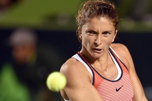 Errani supera susto en Abierto de Monterrey